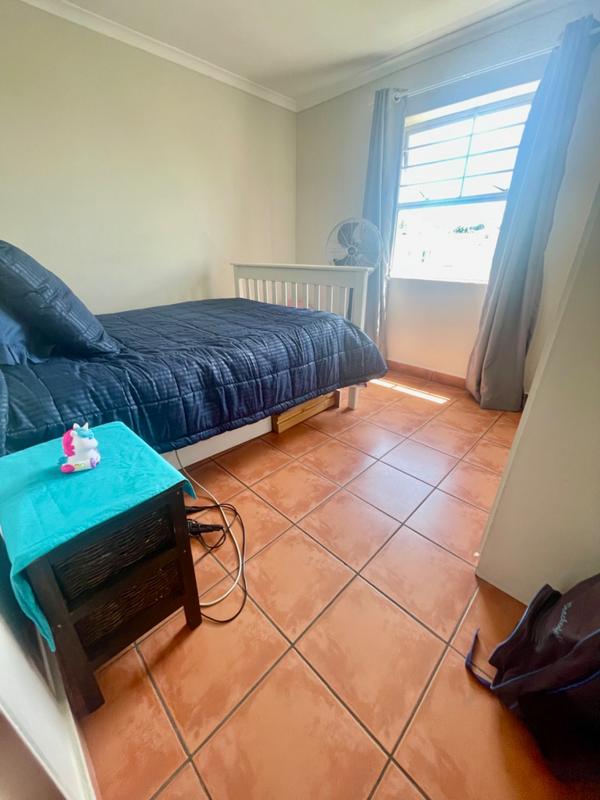 2 Bedroom Property for Sale in Vredekloof East Western Cape